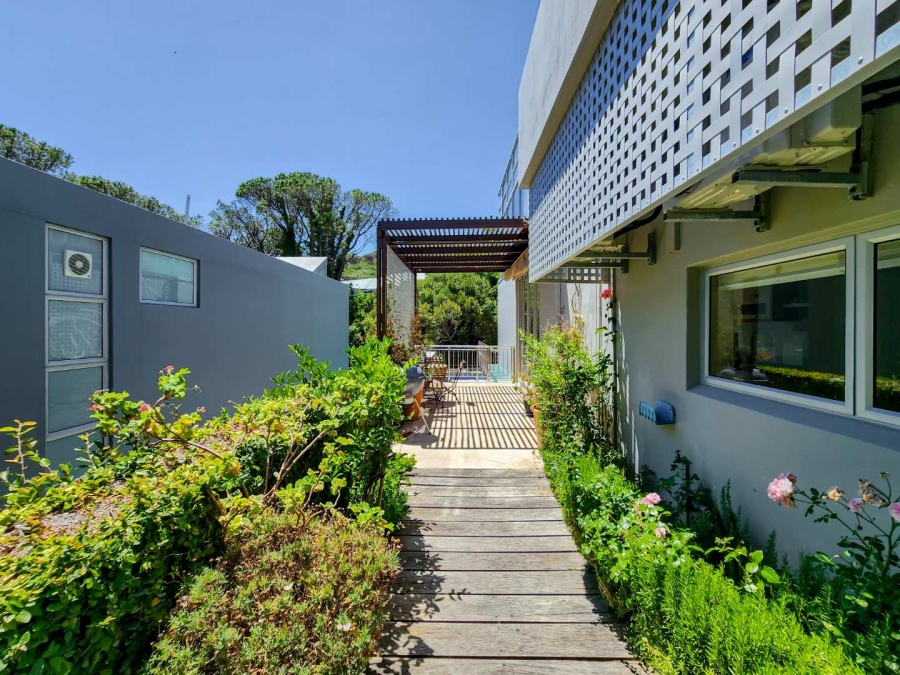To Let 3 Bedroom Property for Rent in Camps Bay Western Cape